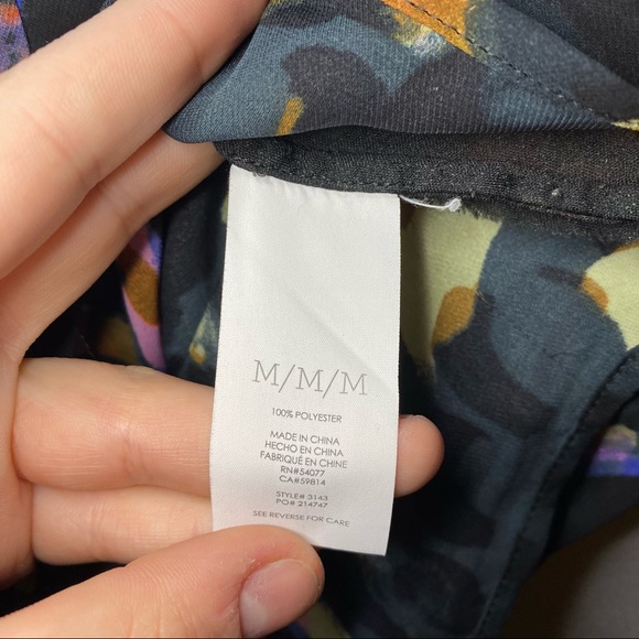 CAbi Sabine Watercolor Tunic Short Sleeve 3143 - Picture 5 of 9